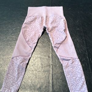 AURIQUE never worn size small Ladies Leopard Legging